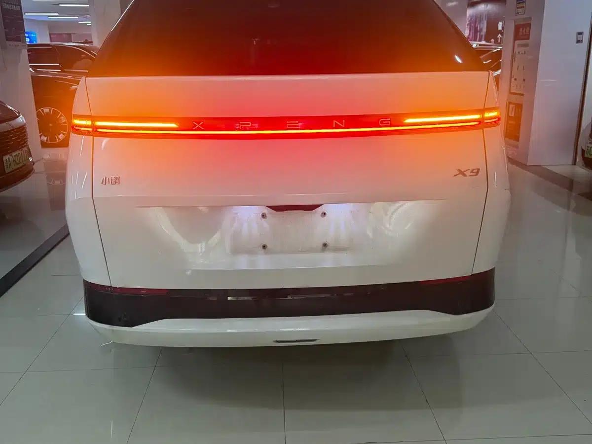 XPeng X9 2024 Model: 702kWh Ultra-Long Range (Max) — миниатюра 9