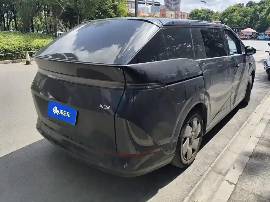 XPeng X9 2024 Model: 702kWh Ultra-Long Range (Max) — миниатюра 3