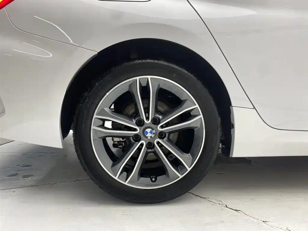 2020 BMW 1 Series 120i M Sport Package — миниатюра 11