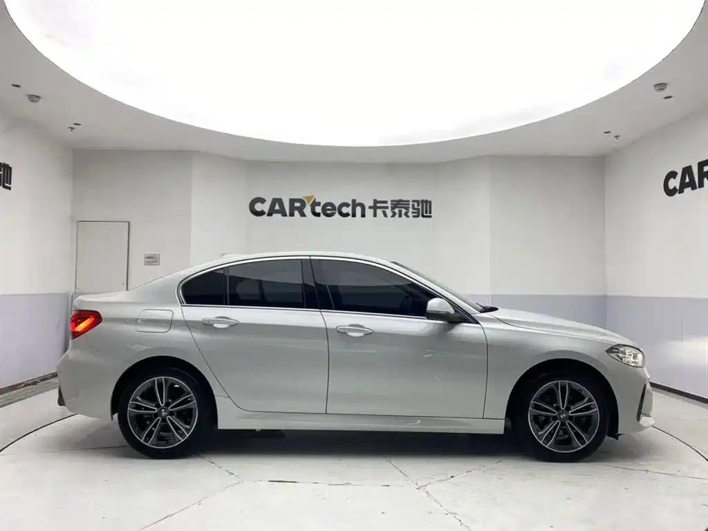 2020 BMW 1 Series 120i M Sport Package — миниатюра 4