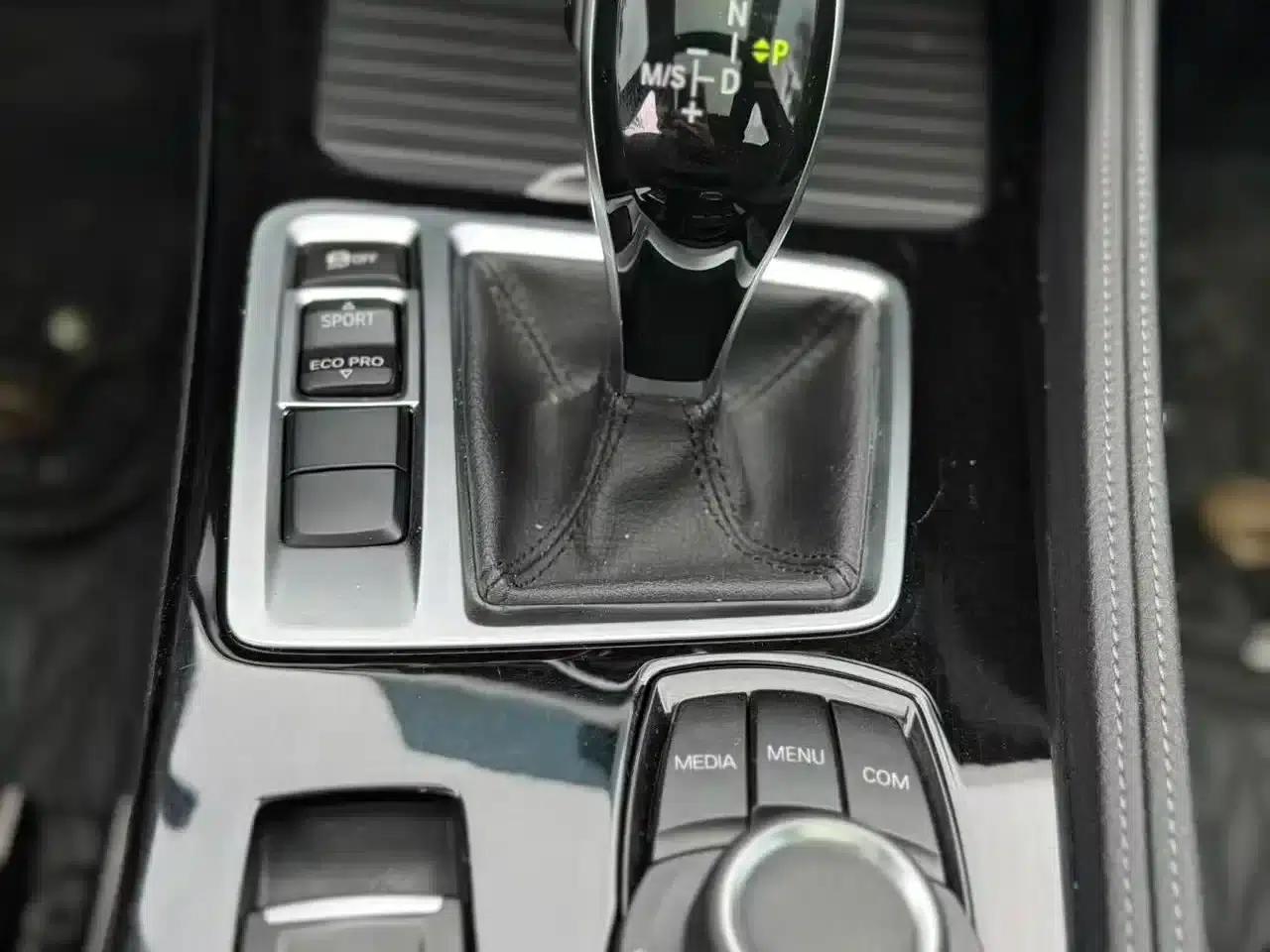 2020 BMW 1 Series 125i Leading M Sport Package — миниатюра 13