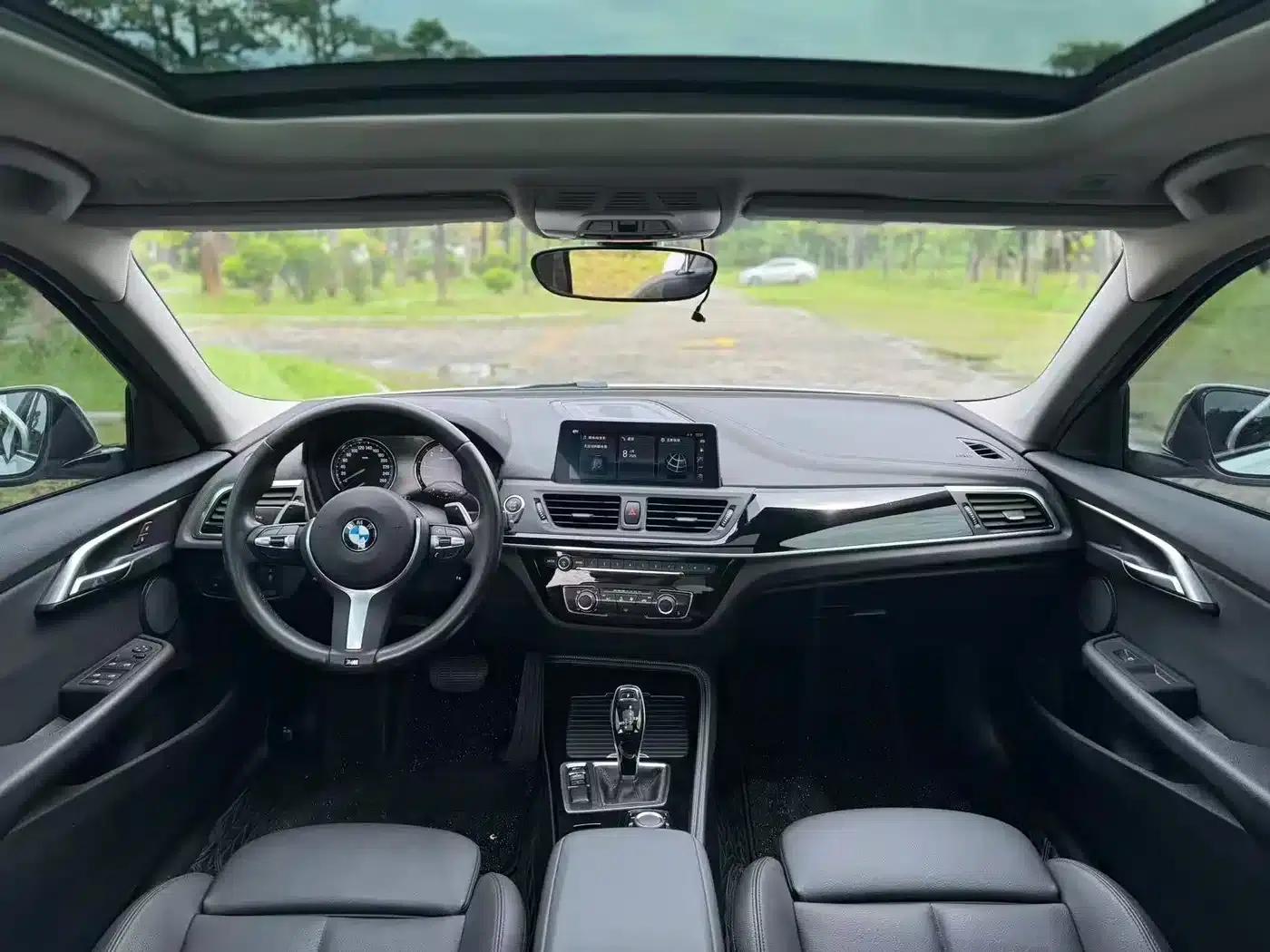 2020 BMW 1 Series 125i Leading M Sport Package — миниатюра 16