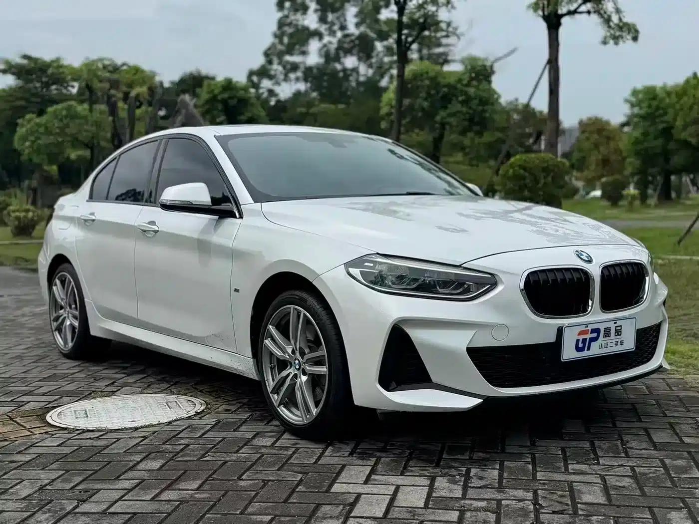 2020 BMW 1 Series 125i Leading M Sport Package — миниатюра 3