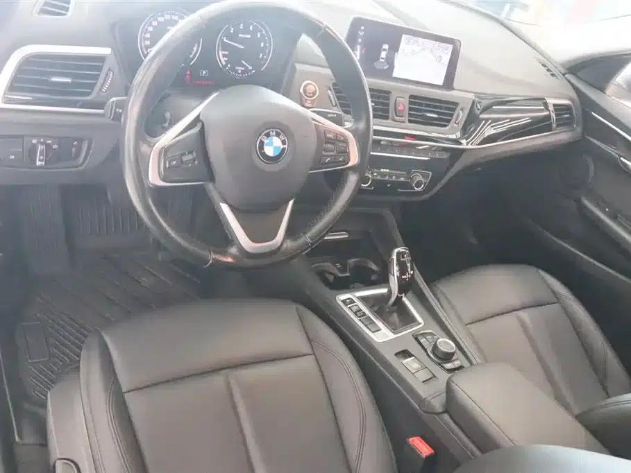 BMW 1 Series 2020 120i Fashion Edition — миниатюра 10