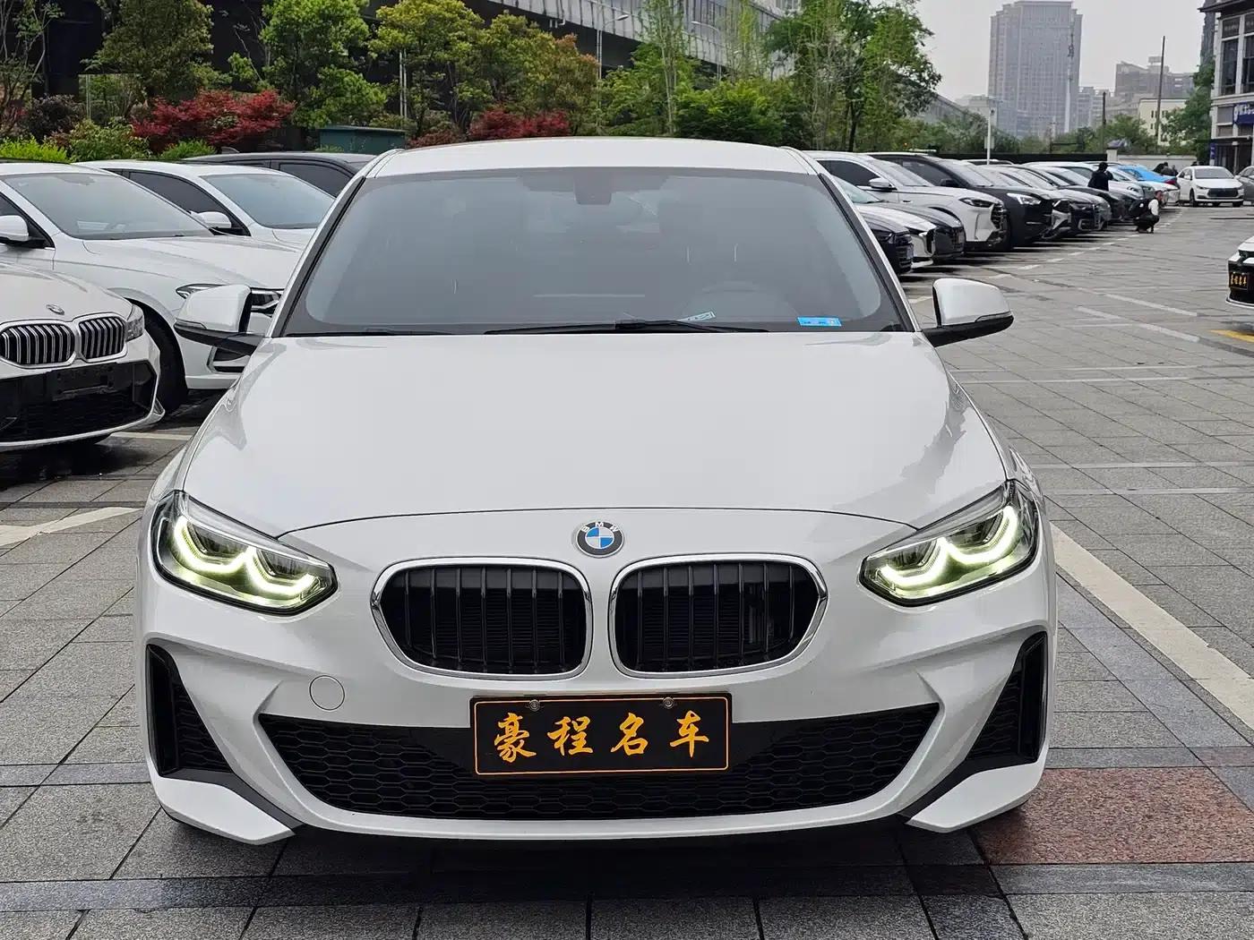 2023 BMW 1 Series 120i M Sport — миниатюра 2