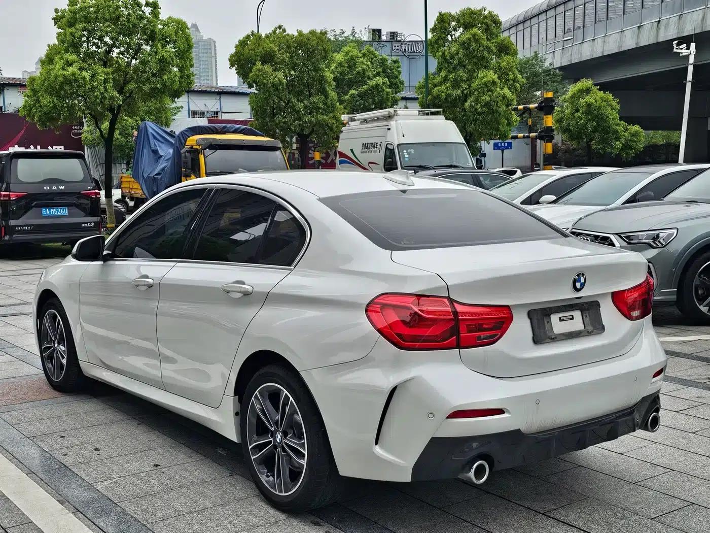 2023 BMW 1 Series 120i M Sport — миниатюра 12
