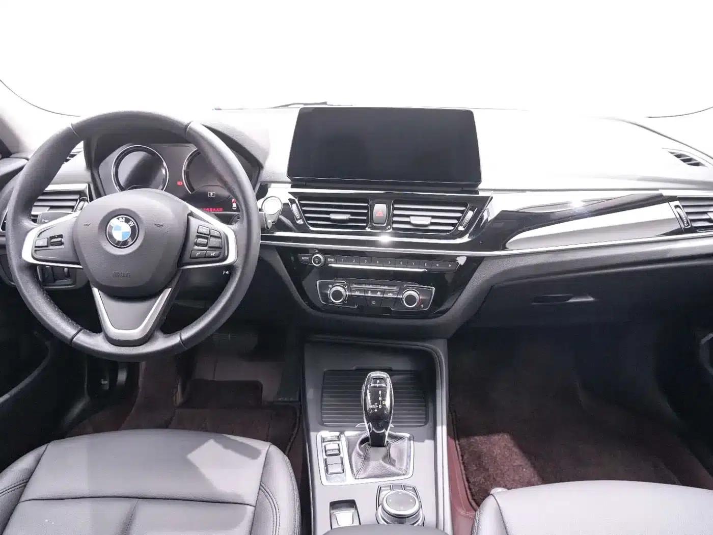 2023 BMW 1 Series 120i M Sport — миниатюра 13