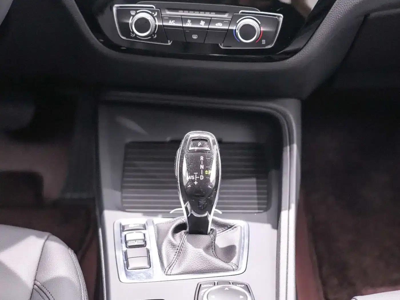 2023 BMW 1 Series 120i M Sport — миниатюра 16
