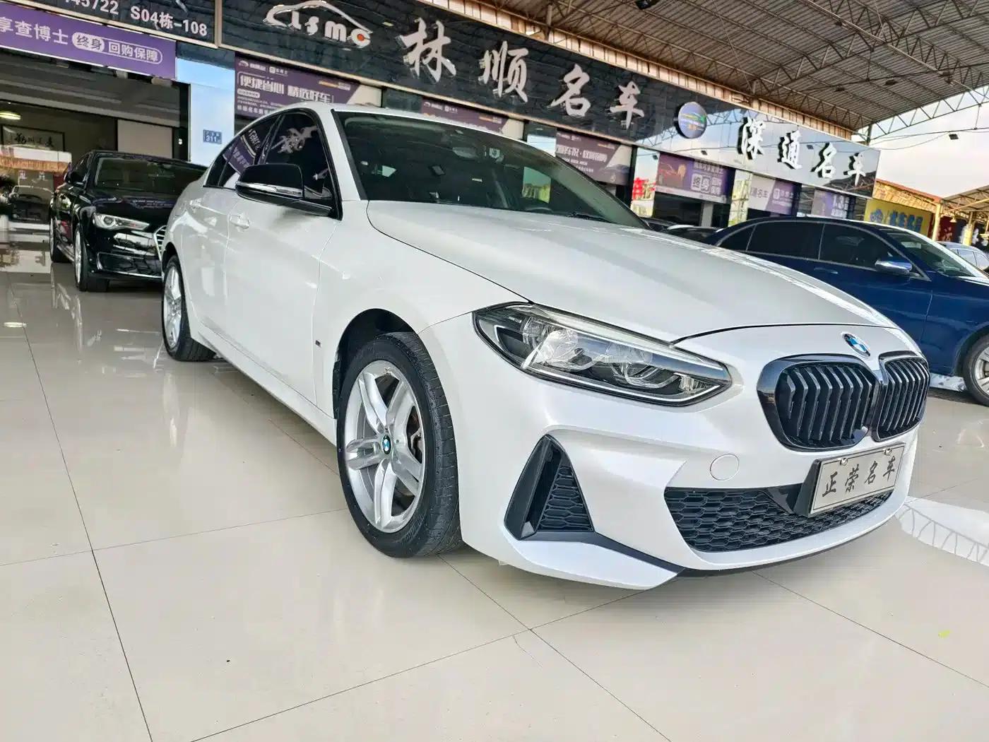 2021 BMW 1 Series 120i M Sport — миниатюра 3