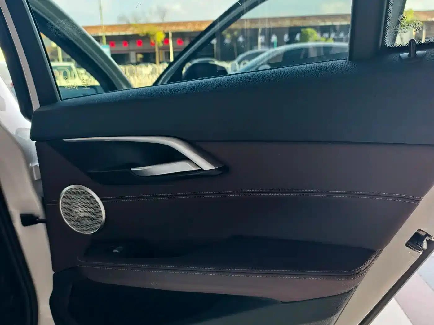 2021 BMW 1 Series 120i M Sport — миниатюра 9
