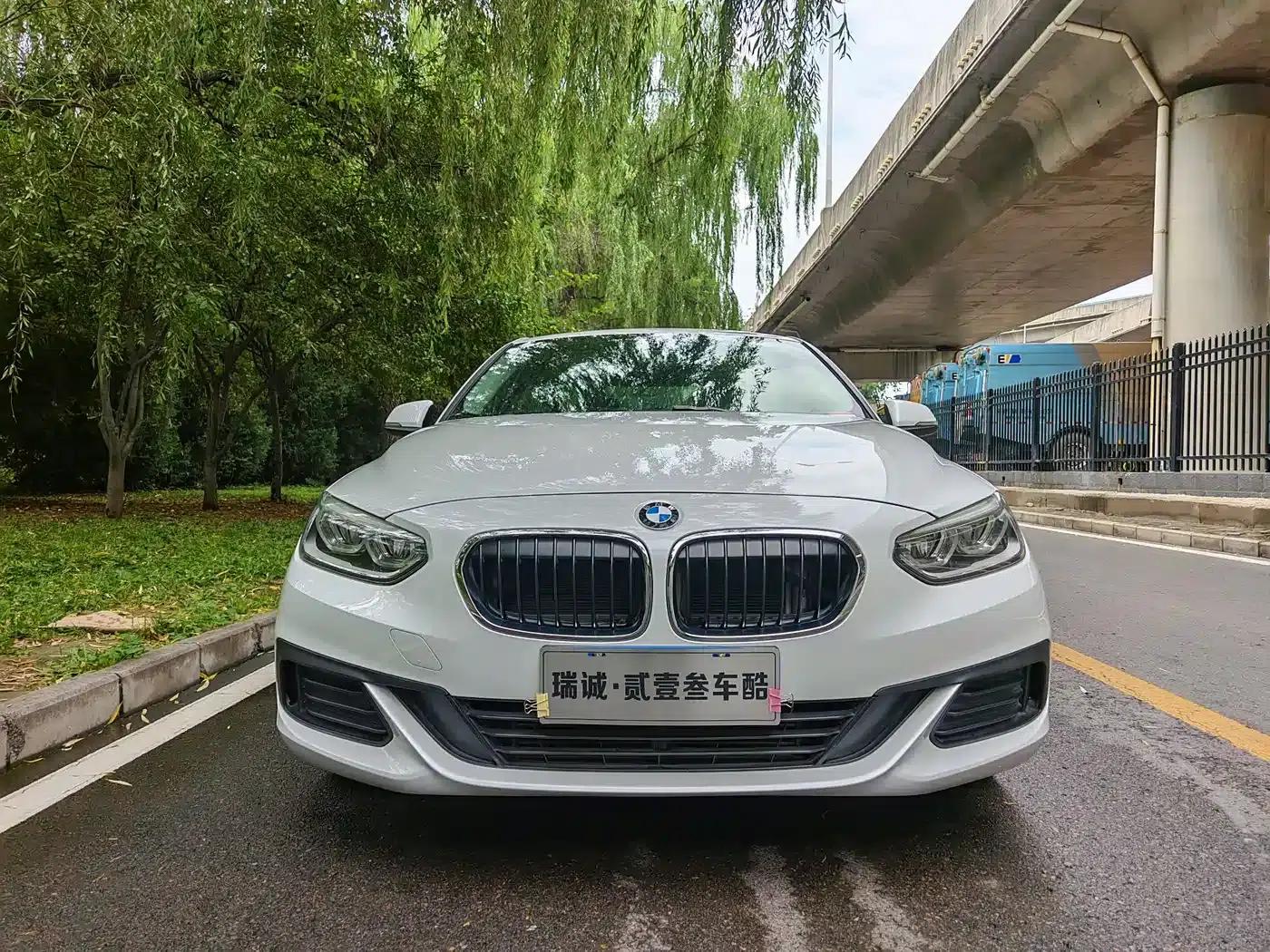 BMW 1 Series 2020 120i Fashion Edition — миниатюра 2