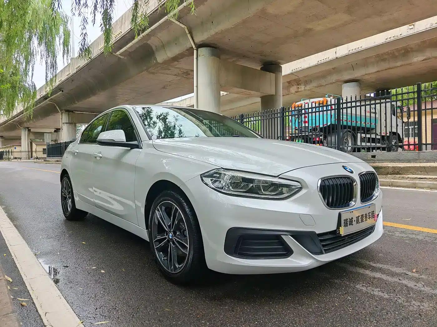 BMW 1 Series 2020 120i Fashion Edition — миниатюра 3