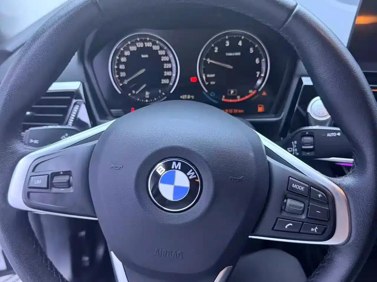 2022 BMW 1 Series 120i M Sport — миниатюра 12