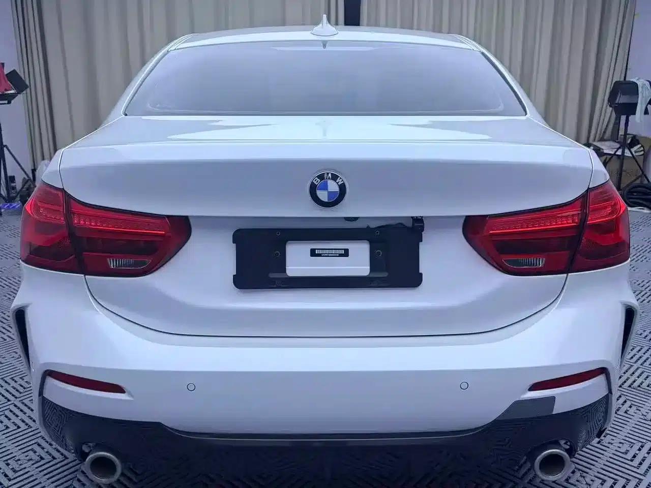 2022 BMW 1 Series 120i M Sport — миниатюра 5