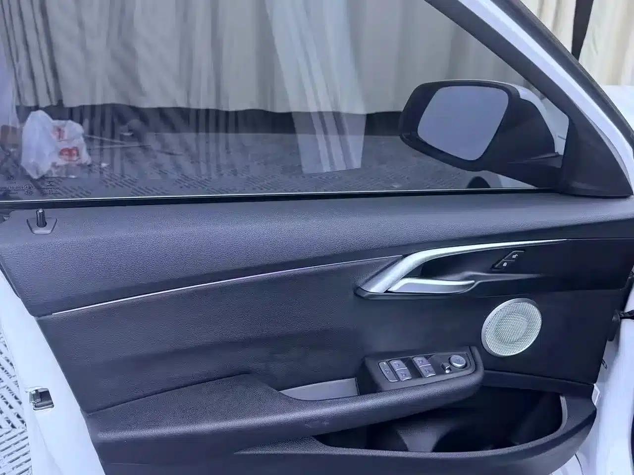 2022 BMW 1 Series 120i M Sport — миниатюра 10