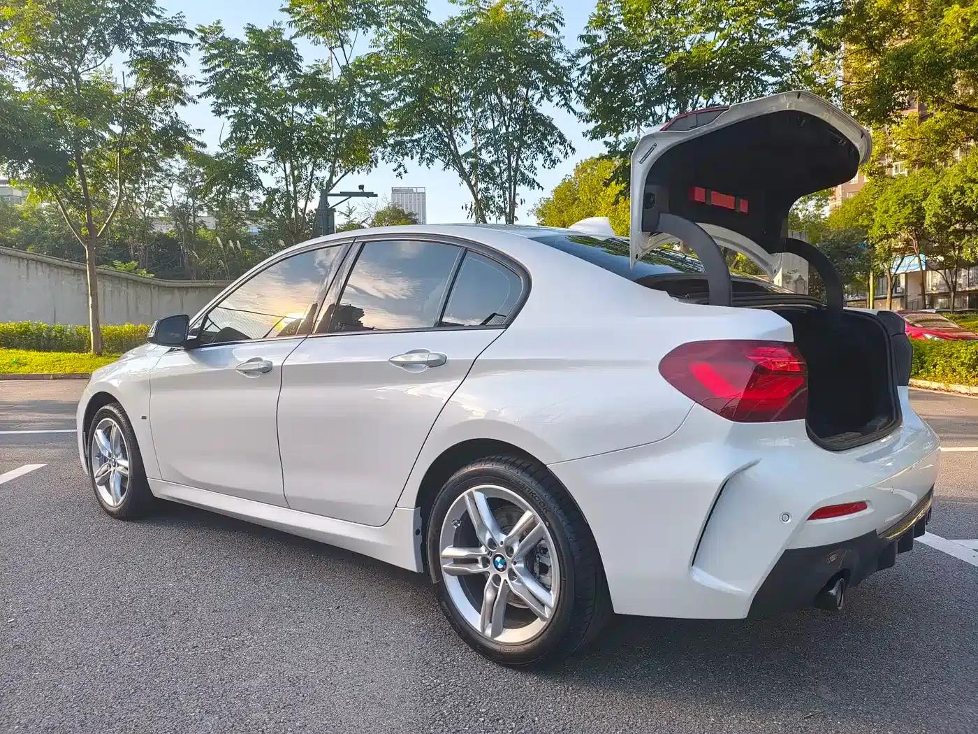 2023 BMW 1 Series 120i M Sport Edition — миниатюра 7