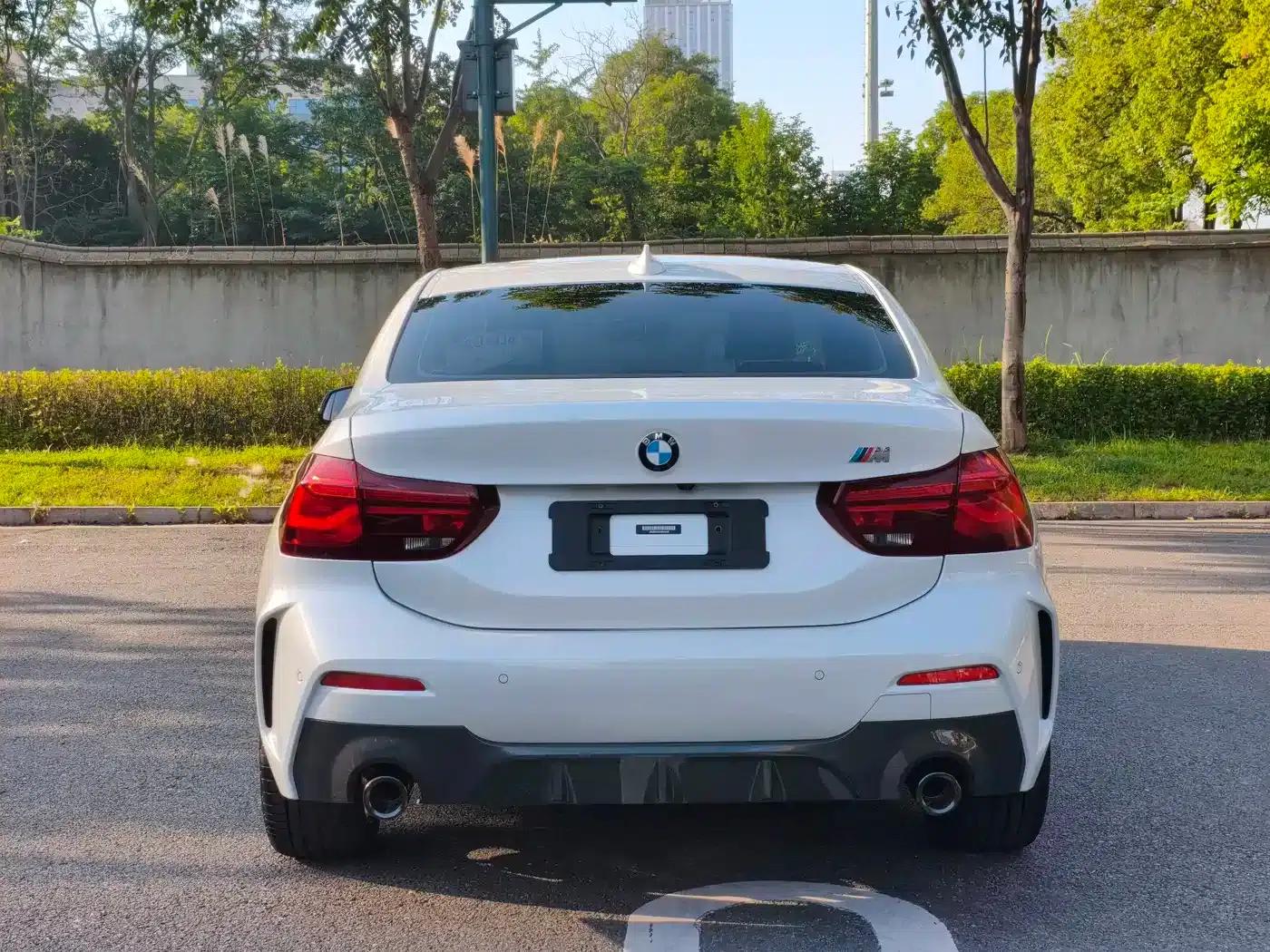2023 BMW 1 Series 120i M Sport Edition — миниатюра 9