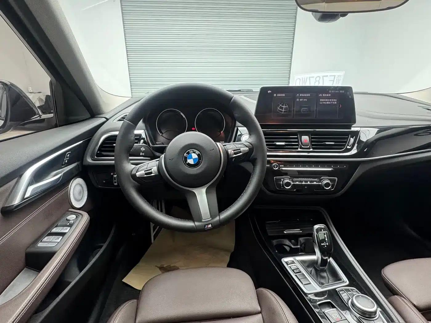 2022 BMW 1 Series 120i M Sport Shadow Edition — миниатюра 14