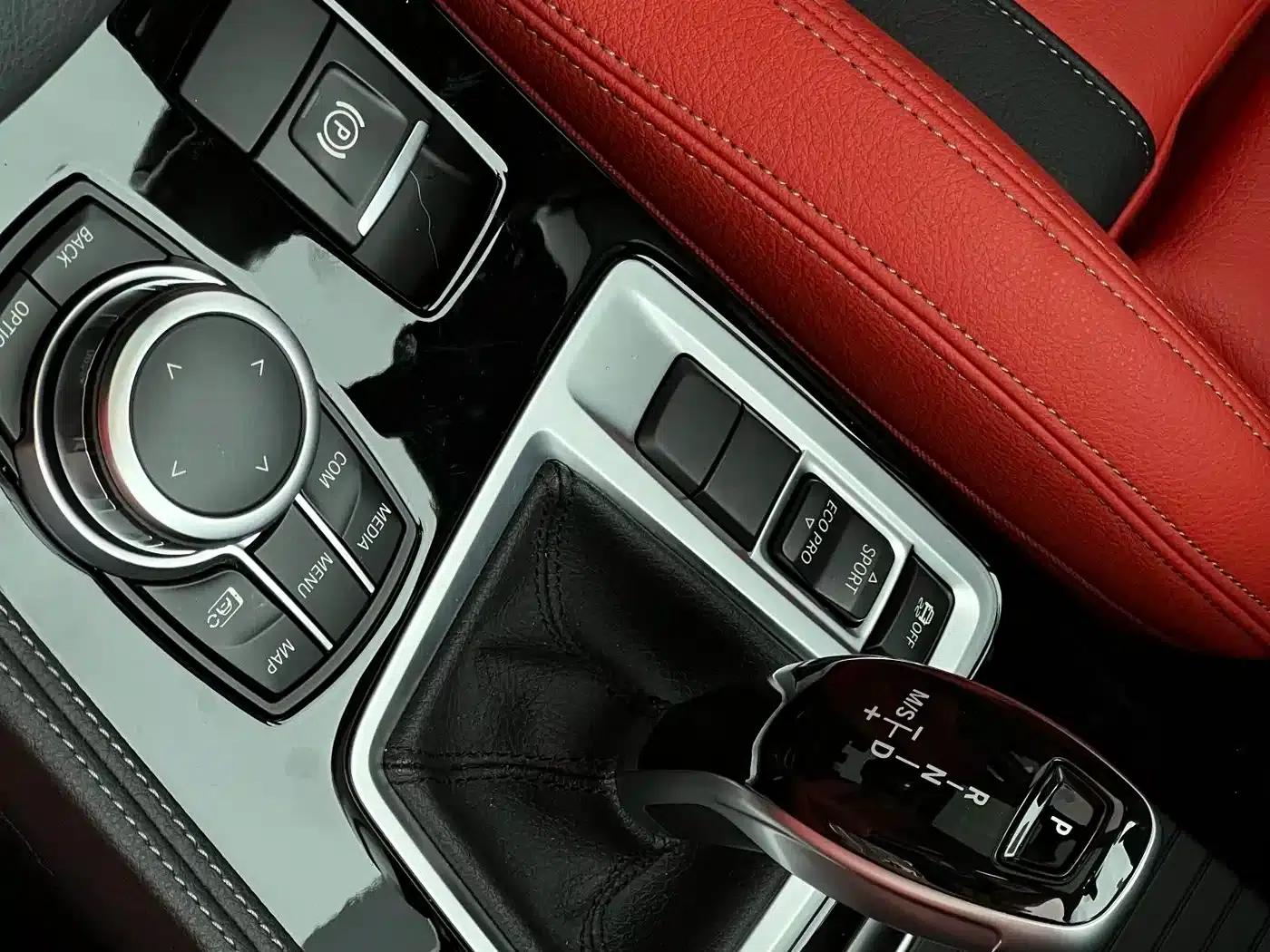 BMW 1 Series 2021 Facelift 125i M Sport Shadow Edition — миниатюра 17