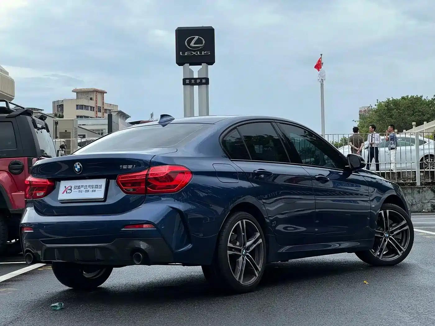 BMW 1 Series 2021 Facelift 125i M Sport Shadow Edition — миниатюра 6
