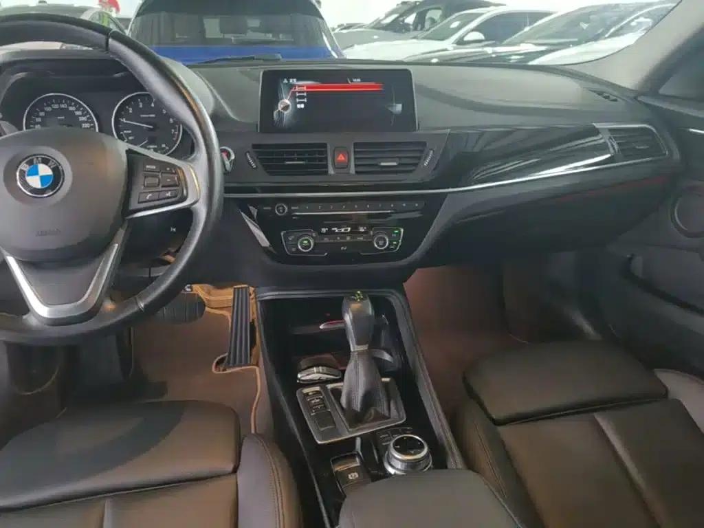 2017 BMW 1 Series 118i Design Package — миниатюра 13