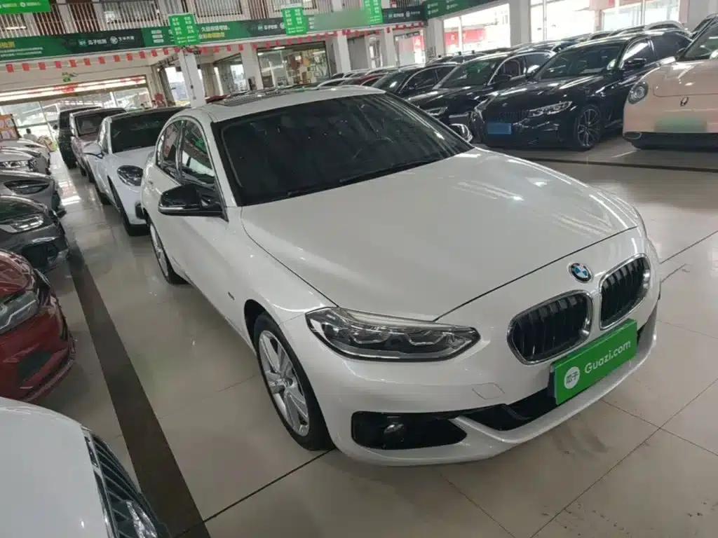 2017 BMW 1 Series 118i Design Package — миниатюра 4