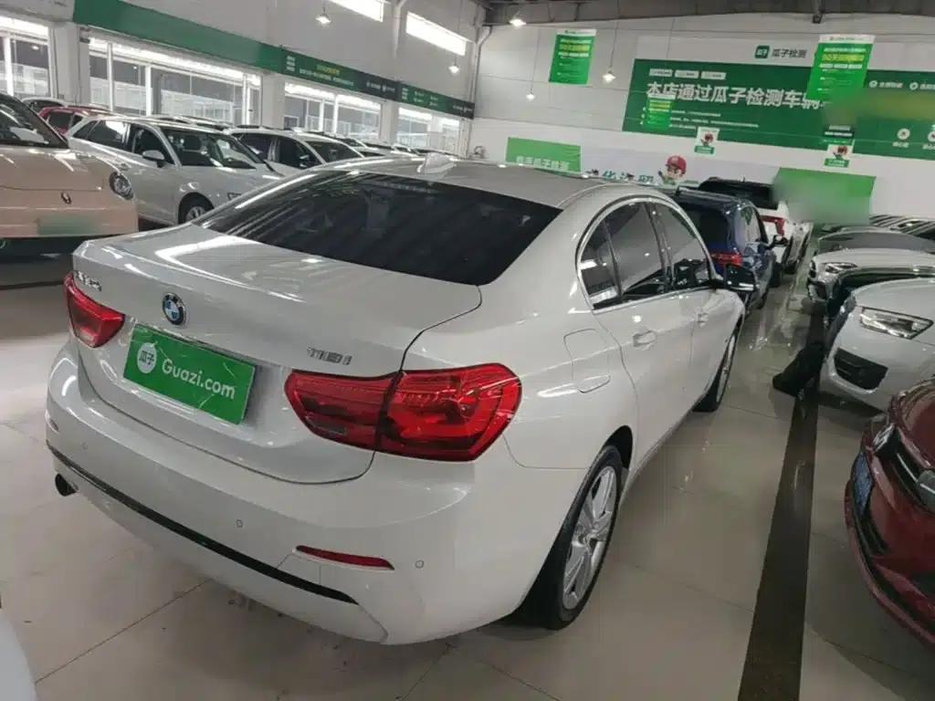 2017 BMW 1 Series 118i Design Package — миниатюра 7