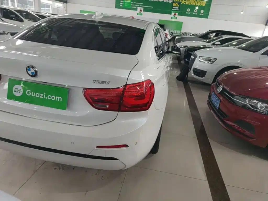 2017 BMW 1 Series 118i Design Package — миниатюра 8