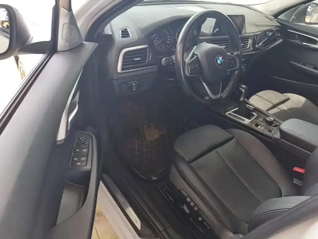 2017 BMW 1 Series 118i Sport — миниатюра 16