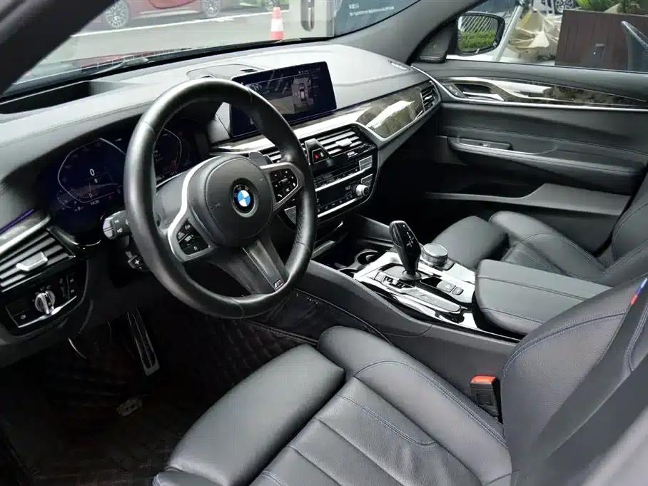 2020 BMW 6 Series GT 630i M Sport Package — миниатюра 6