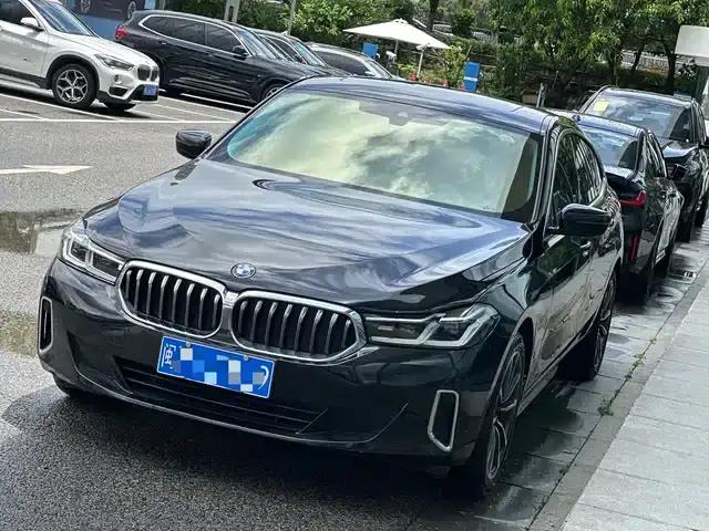 2022 BMW 6 Series GT 630i Luxury Design Package