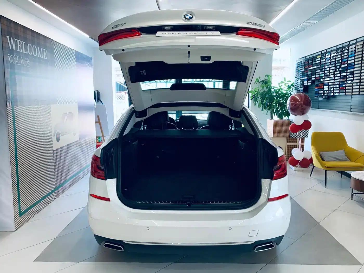 BMW 6 Series GT 2020 630i Luxury Design Package — миниатюра 13