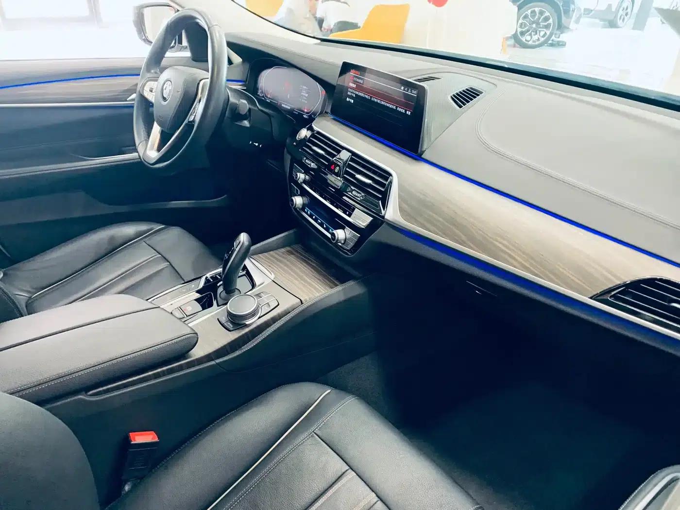 BMW 6 Series GT 2020 630i Luxury Design Package — миниатюра 6