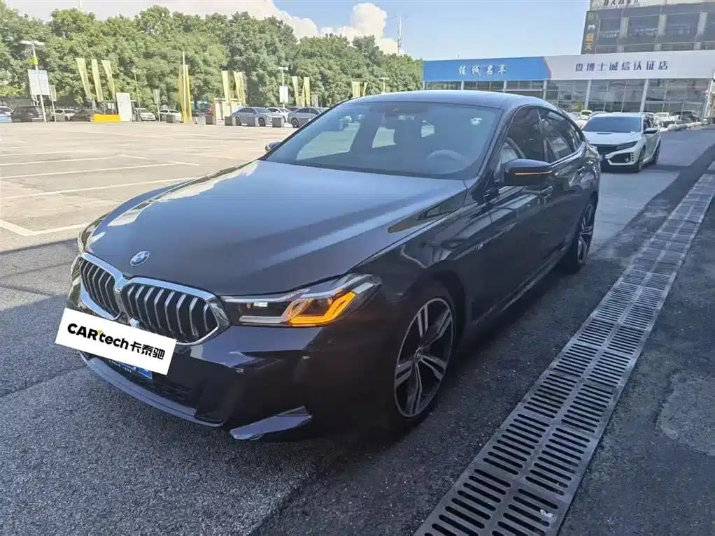 2022 BMW 6 Series GT 630i M Sport Package — миниатюра 1
