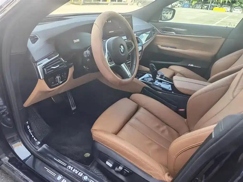 2022 BMW 6 Series GT 630i M Sport Package — миниатюра 2