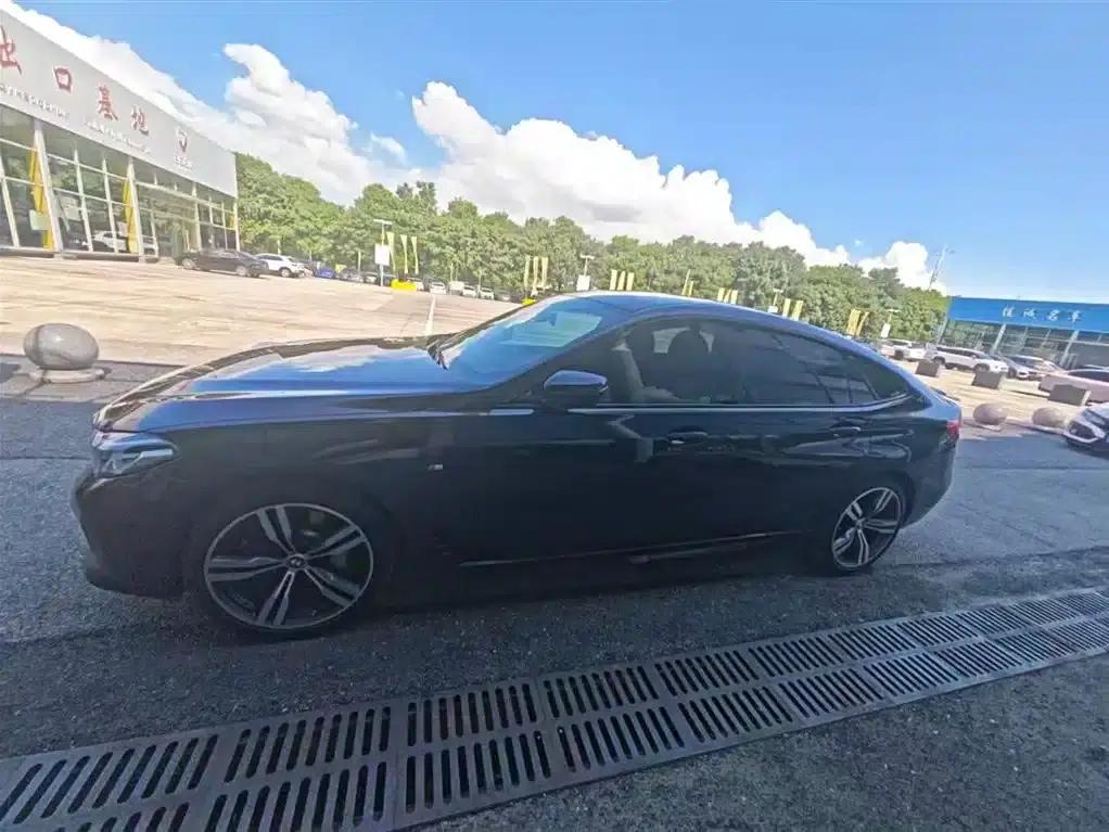 2022 BMW 6 Series GT 630i M Sport Package — миниатюра 6