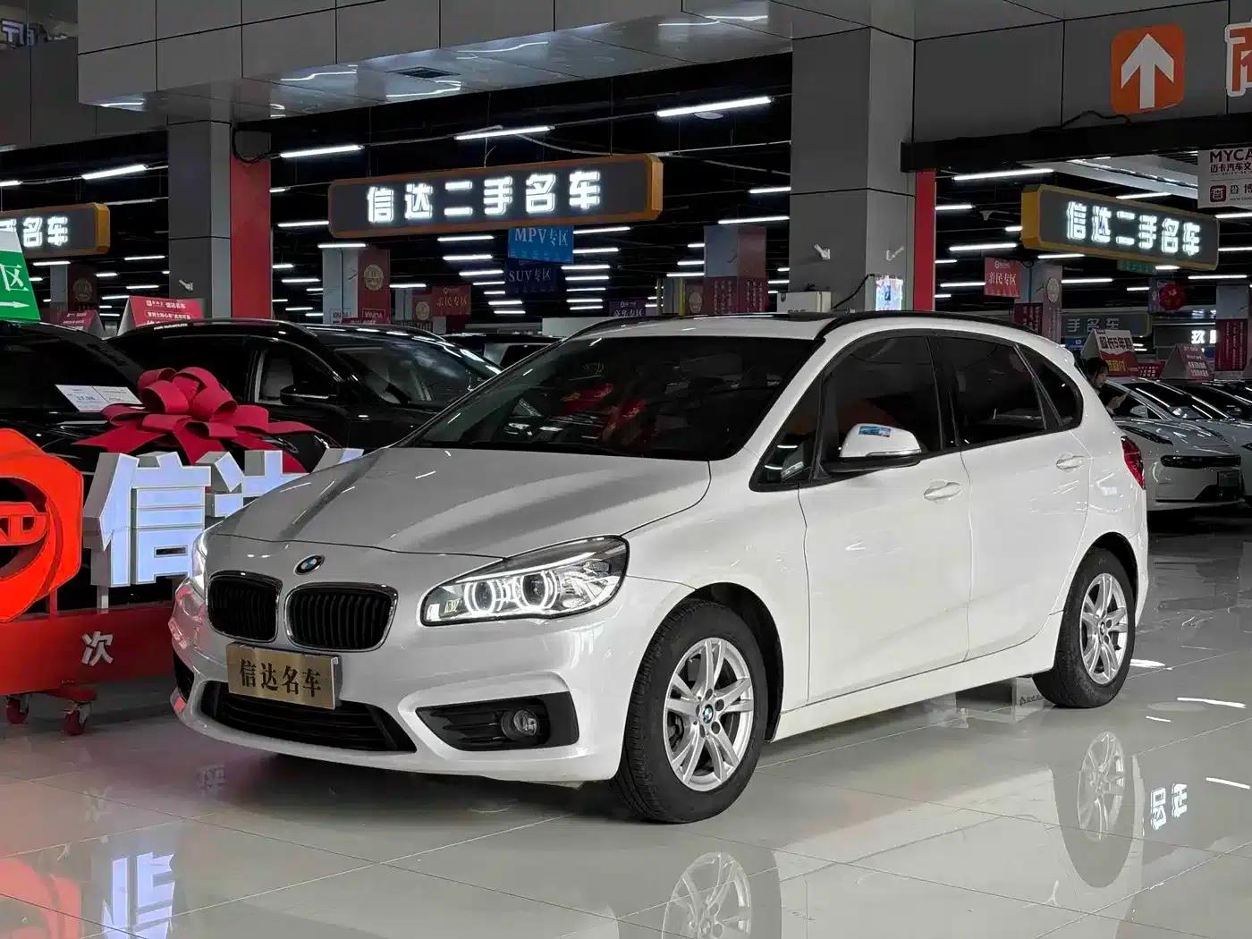 2016 BMW 2 Series Gran Tourer 218i Leading Edition — миниатюра 1