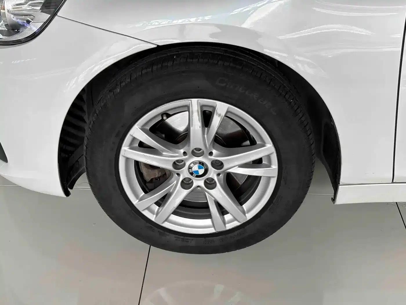 2016 BMW 2 Series Gran Tourer 218i Leading Edition — миниатюра 8