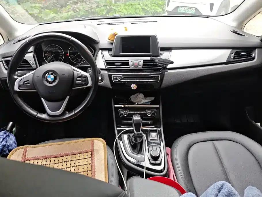 2016 BMW 2 Series Gran Tourer 218i Leading Edition — миниатюра 12