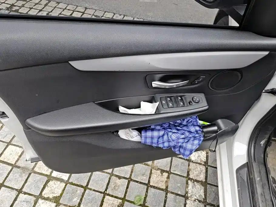 2016 BMW 2 Series Gran Tourer 218i Leading Edition — миниатюра 7