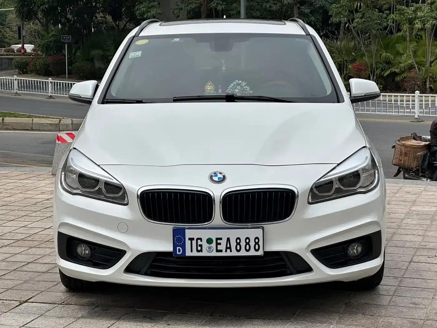 2016 BMW 2 Series Gran Tourer 218i Leading Edition — миниатюра 2