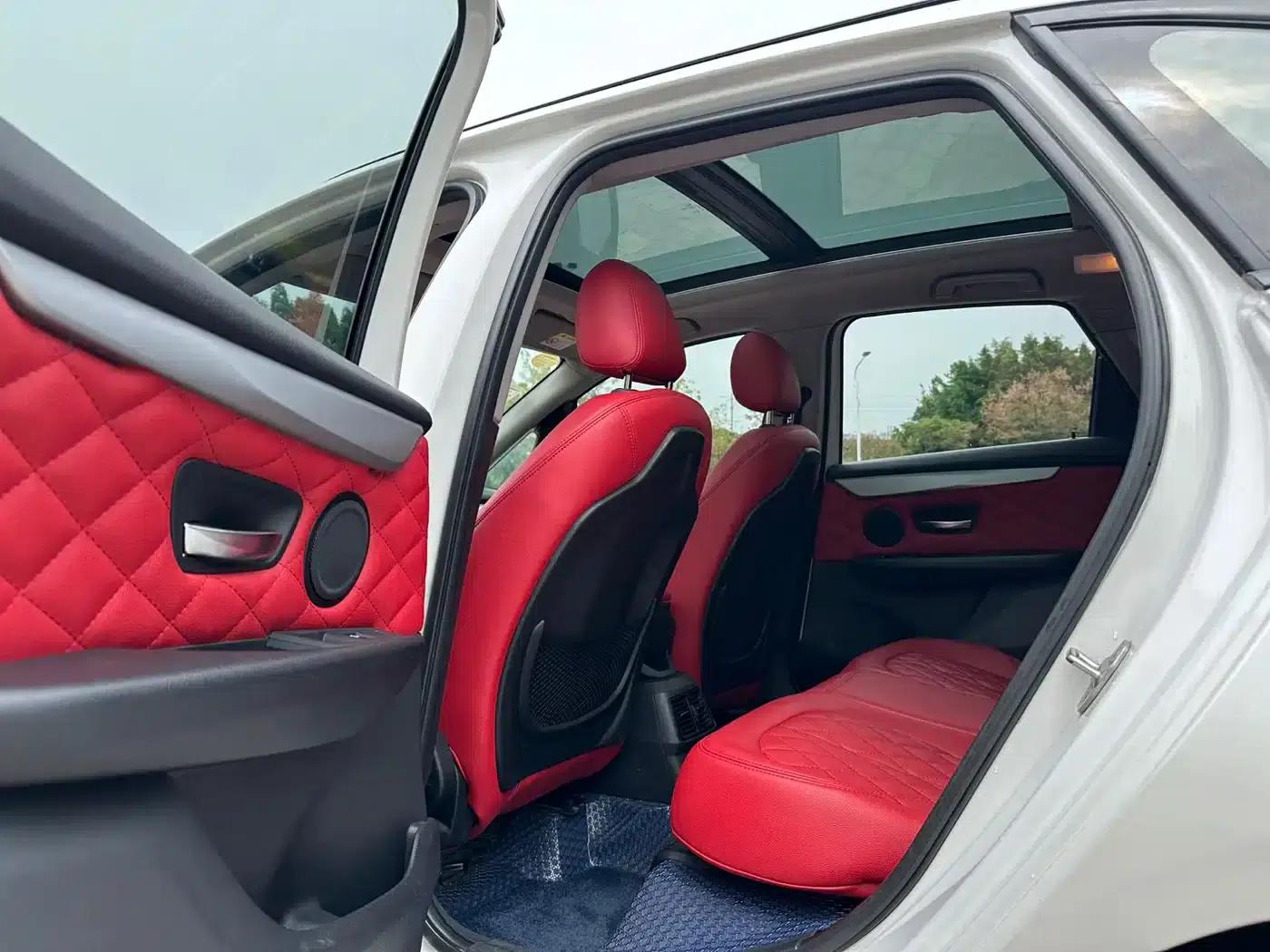 2016 BMW 2 Series Gran Tourer 218i Leading Edition — миниатюра 9