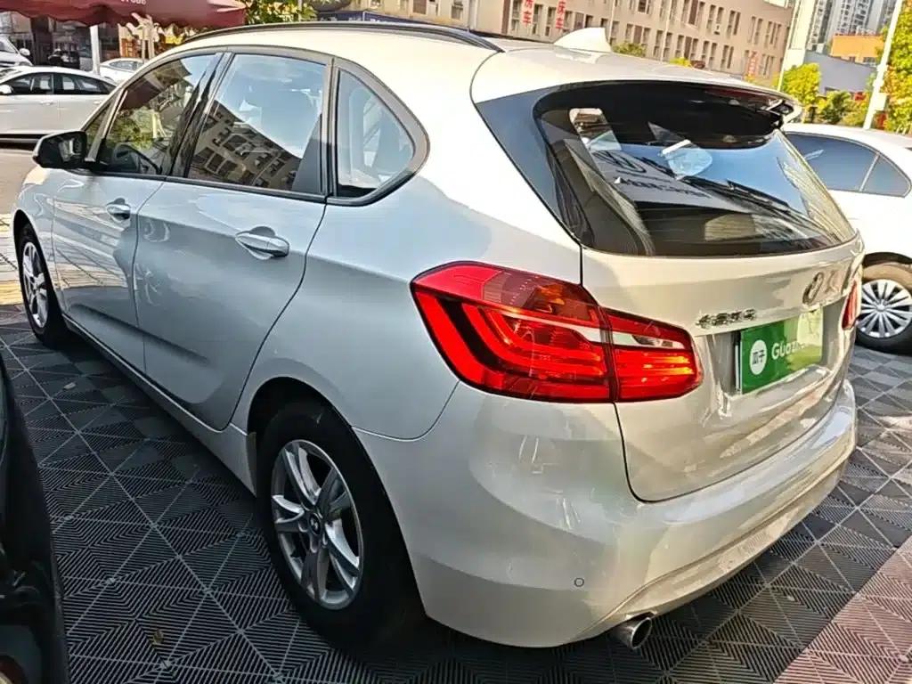 2016 BMW 2 Series Gran Tourer 218i Leading Edition — миниатюра 5