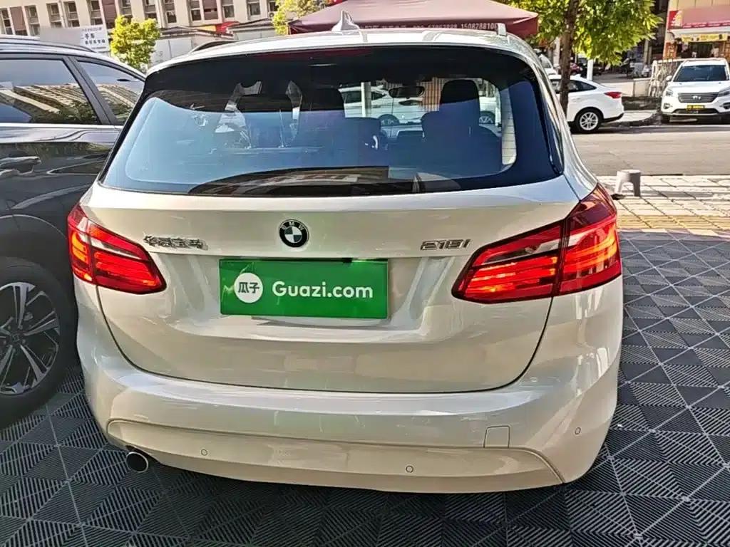 2016 BMW 2 Series Gran Tourer 218i Leading Edition — миниатюра 6