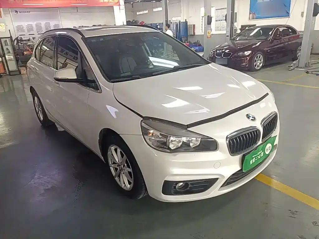 2016 BMW 2 Series Gran Tourer 218i Fashion Edition — миниатюра 4
