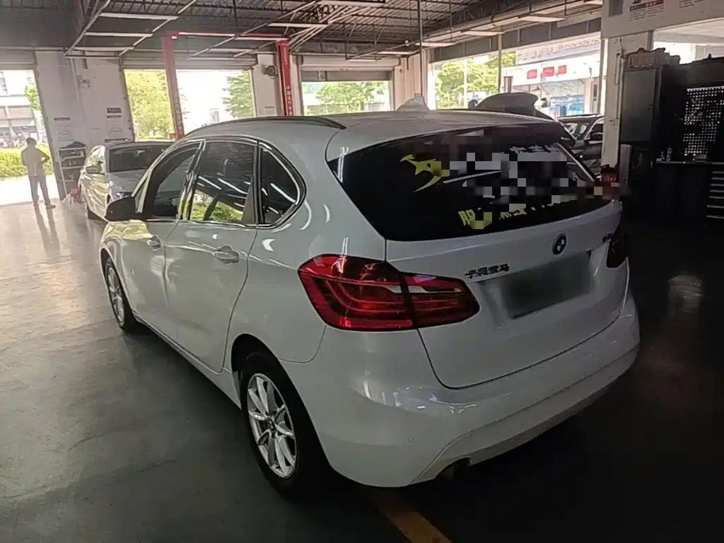 2016 BMW 2 Series Gran Tourer 218i Fashion Edition — миниатюра 5