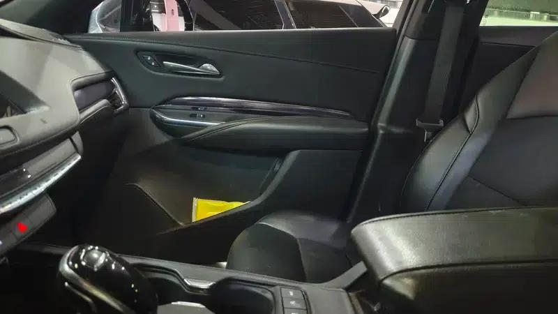2020 Cadillac XT4 Facelift 28T Two-Wheel Drive Technical Edition — миниатюра 13
