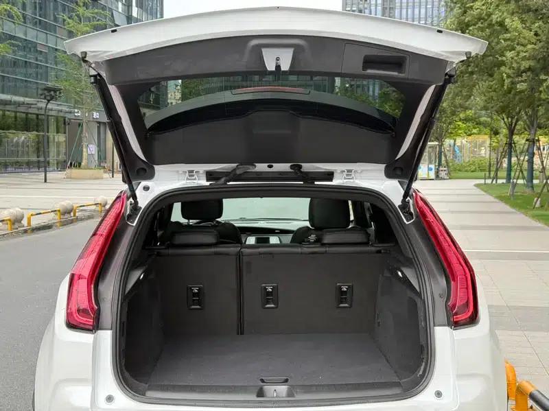 Cadillac XT4 2021 28T Two-Wheel Drive Technology Edition — миниатюра 16