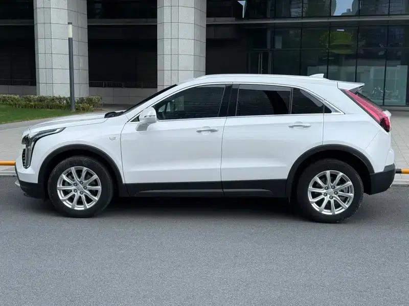 Cadillac XT4 2021 28T Two-Wheel Drive Technology Edition — миниатюра 3