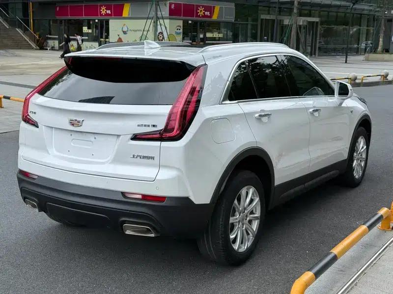 Cadillac XT4 2021 28T Two-Wheel Drive Technology Edition — миниатюра 6